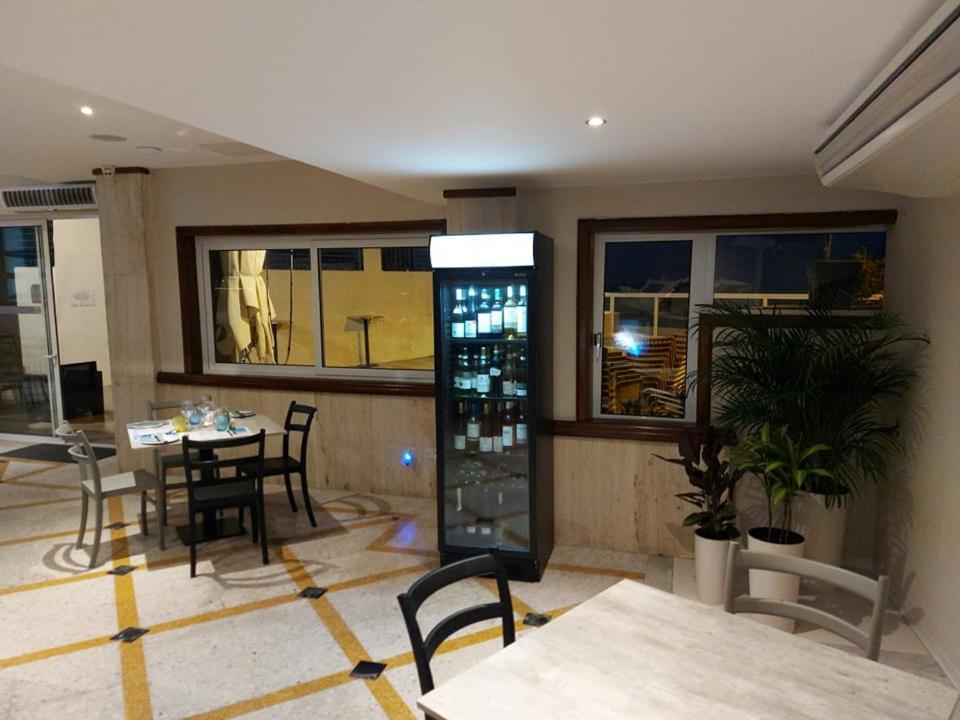 Ambassador Hotel Xemxija Bay Exterior foto